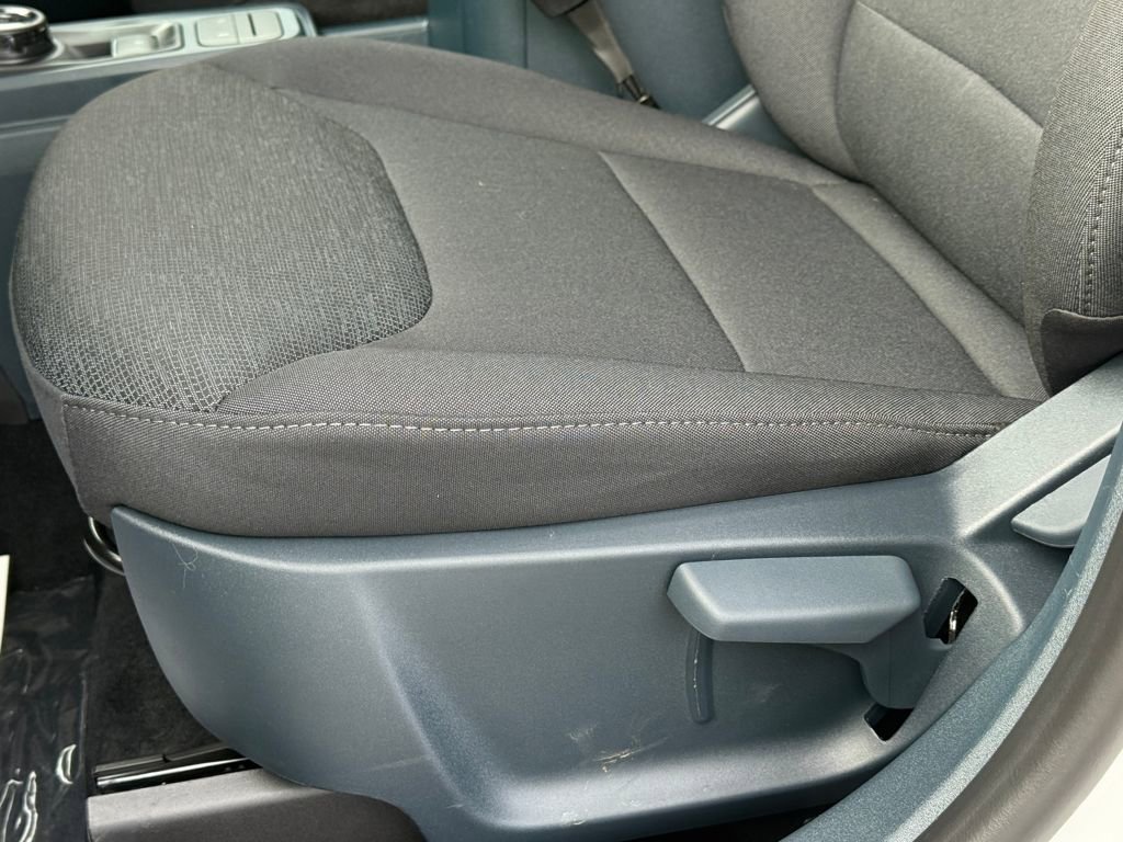 New 2025 Ford Maverick XL w/ Equipment Group 102A image 24