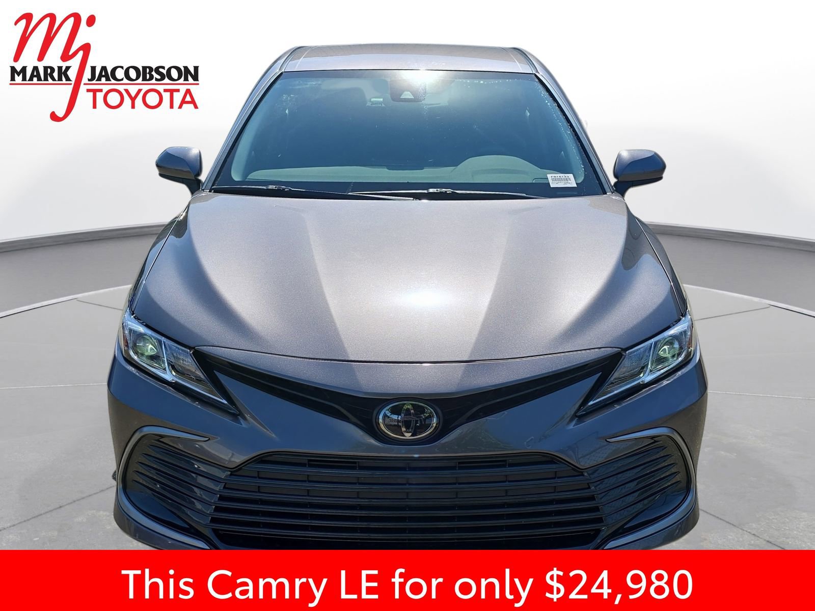 Used 2023 Toyota Camry LE FWD image 3