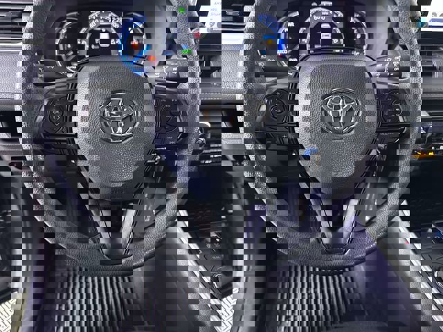 Used 2025 Toyota RAV4 LE image 11