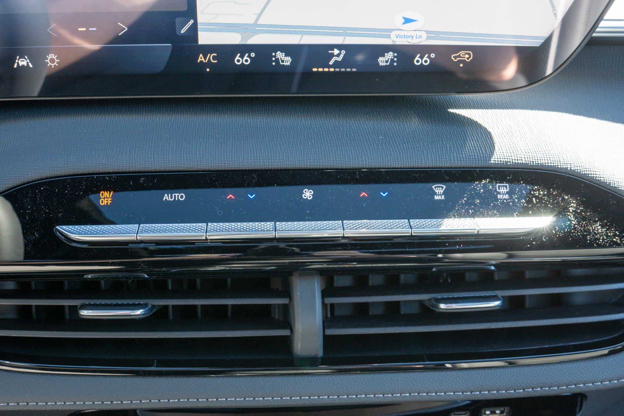 New 2026 Buick Enclave Sport Touring w/ Power Package image 14