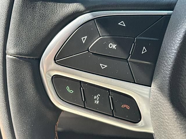 Used 2022 Chrysler Pacifica Pinnacle FWD image 25