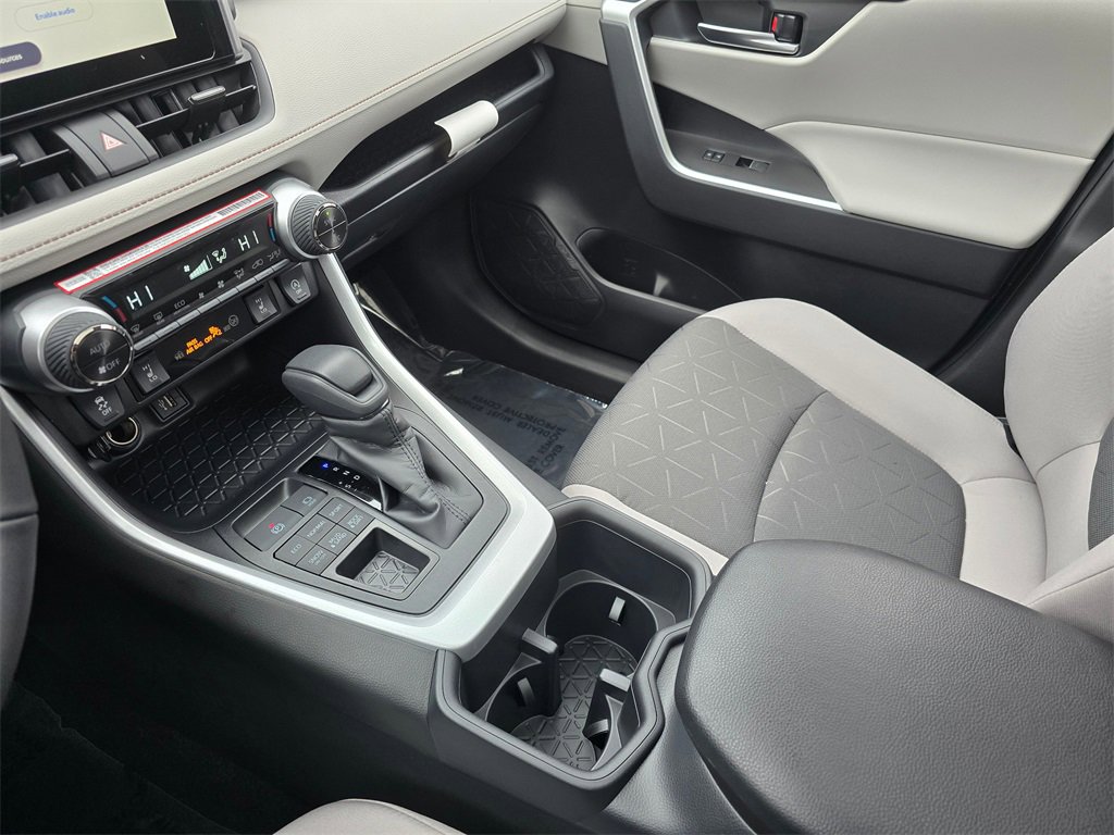 New 2025 Toyota RAV4 XLE image 39