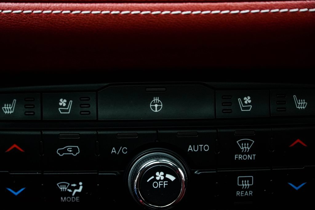 Used 2024 Dodge Durango SRT AWD/4WD image 25