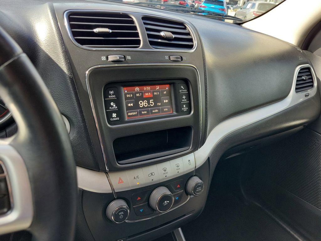 Used 2017 Dodge Journey Crossroad FWD image 34