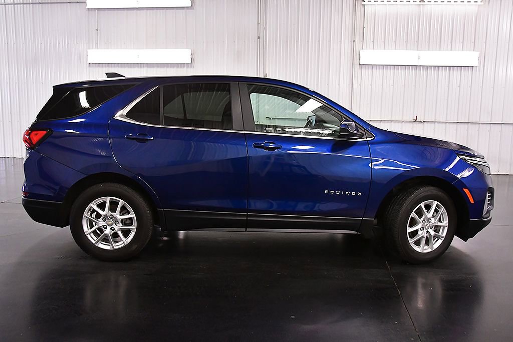 Used 2023 Chevrolet Equinox LT AWD/4WD image 8