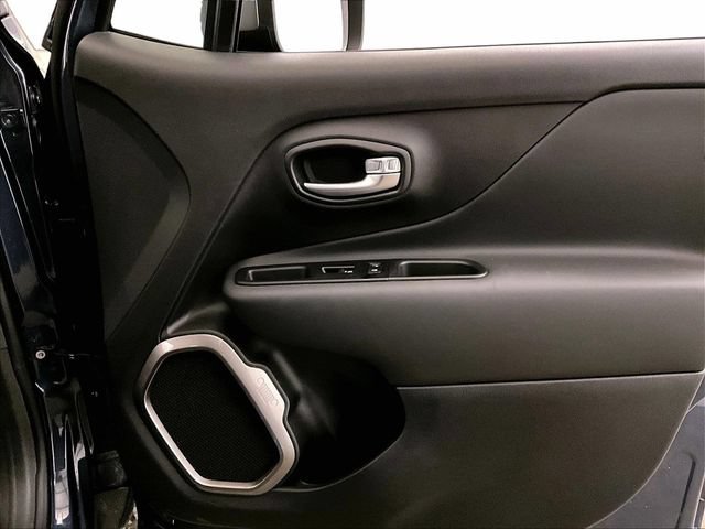 Used 2021 Jeep Renegade Limited AWD/4WD image 23