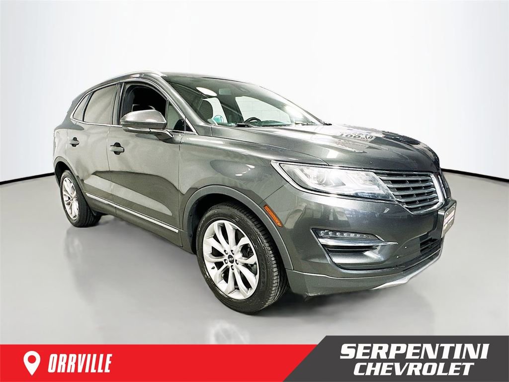 Used 2017 Lincoln MKC Select w/ Select Plus Package FWD image 1