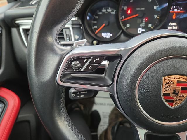 Used 2017 Porsche Macan image 21