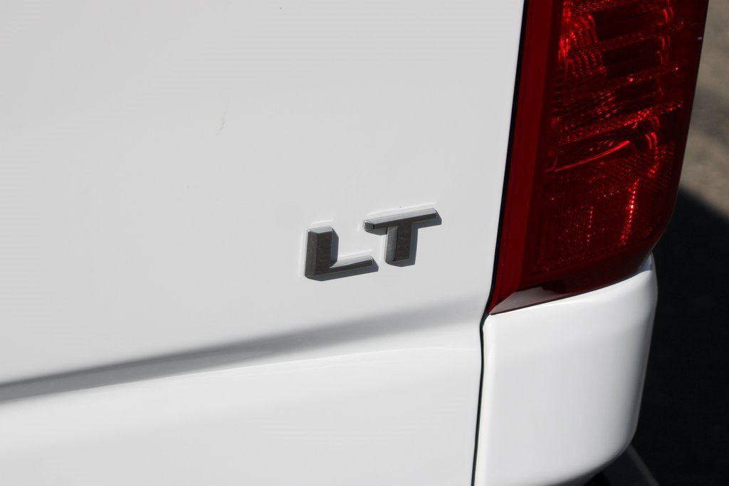 Used 2025 Chevrolet Silverado 2500 LT w/ Convenience Package image 48