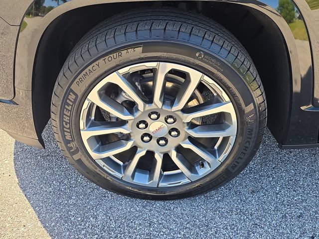 Certified 2023 GMC Acadia Denali w/ Denali Ultimate Package AWD/4WD image 7