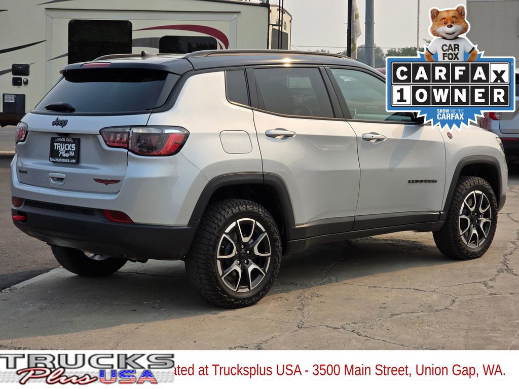 Used 2024 Jeep Compass Trailhawk image 5
