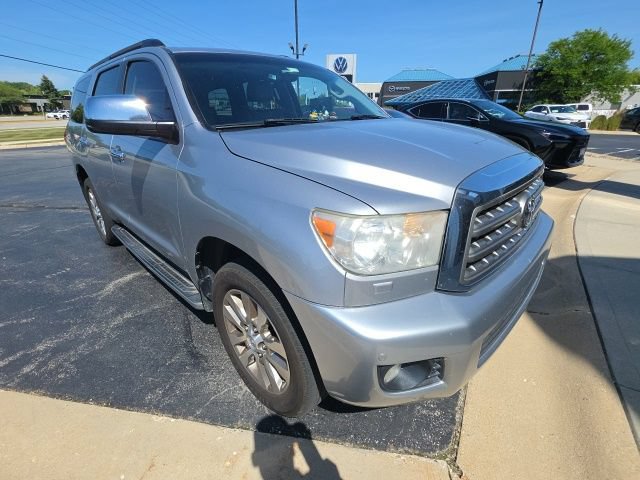 Used 2014 Toyota Sequoia Limited AWD/4WD image 2