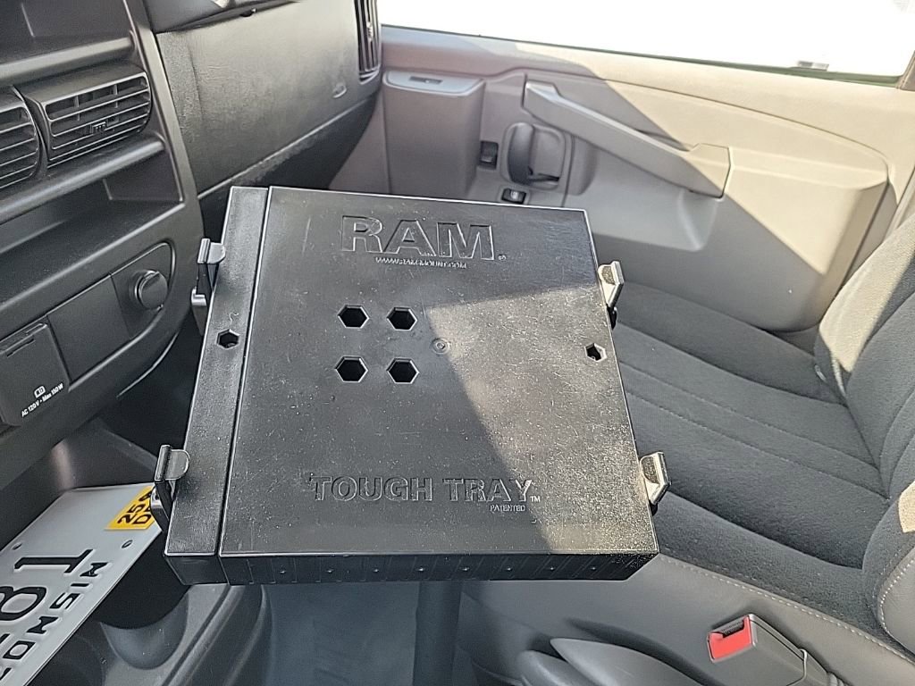 Used 2019 Chevrolet Express 2500 w/ Driver Convenience Package image 12