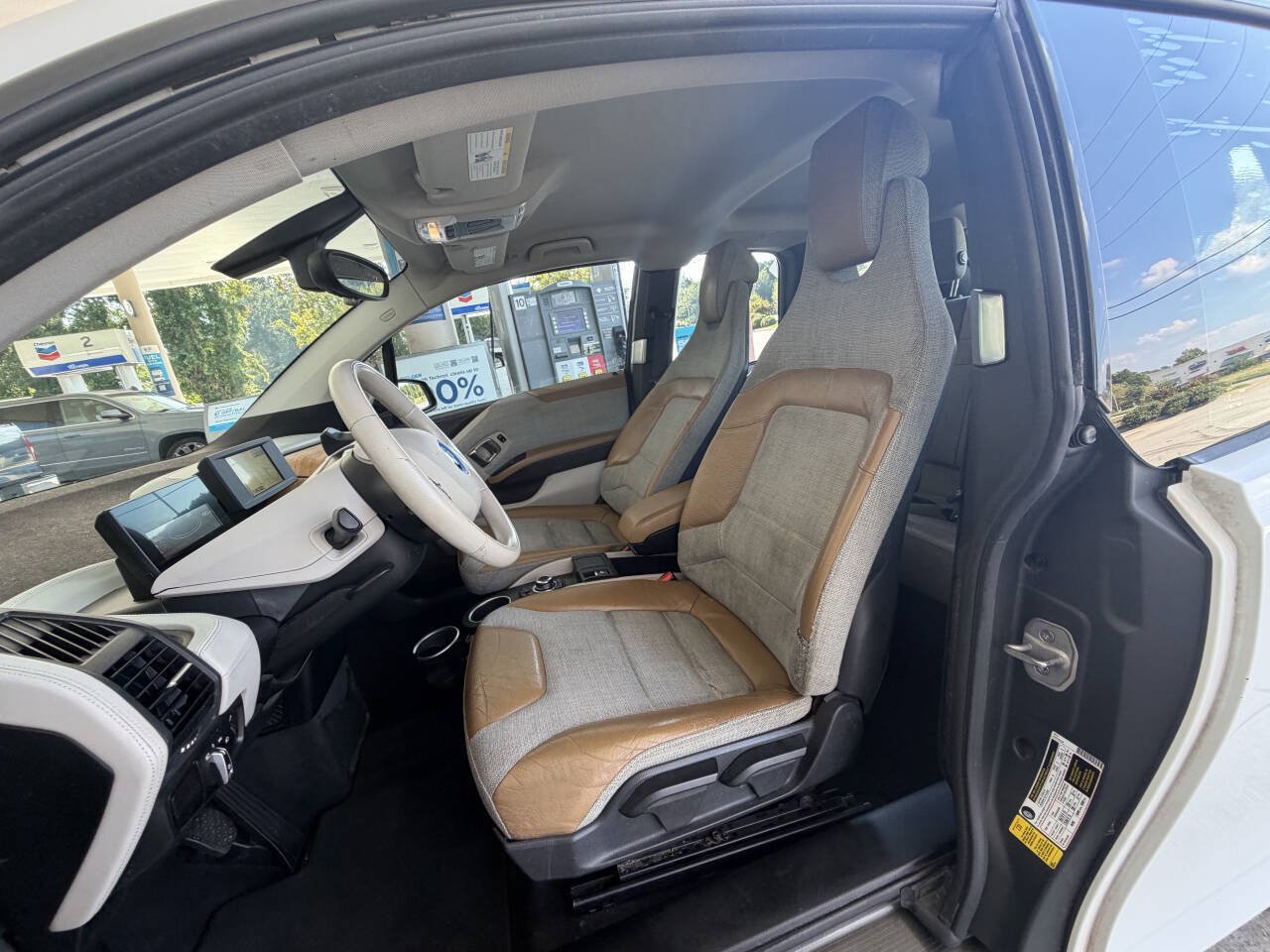 Used 2015 BMW i3 w/ Range Extender RWD image 5