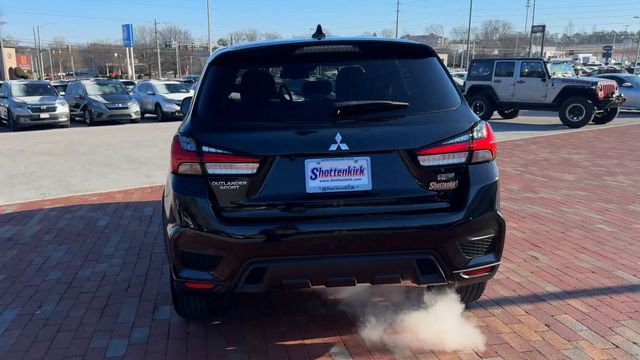 Used 2022 Mitsubishi Outlander Sport LE image 2