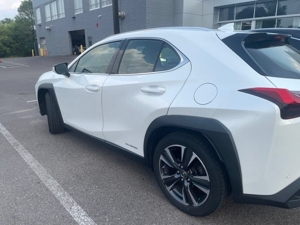 Used 2019 Lexus UX 250h w/ Premium Package AWD/4WD image 19