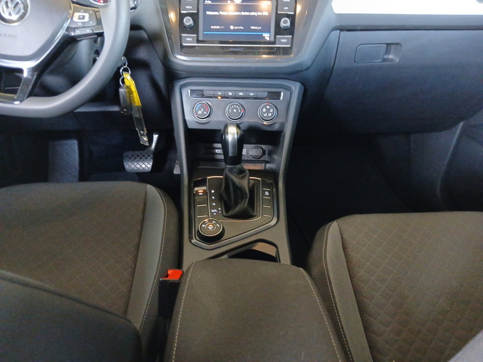 Used 2020 Volkswagen Tiguan S image 11