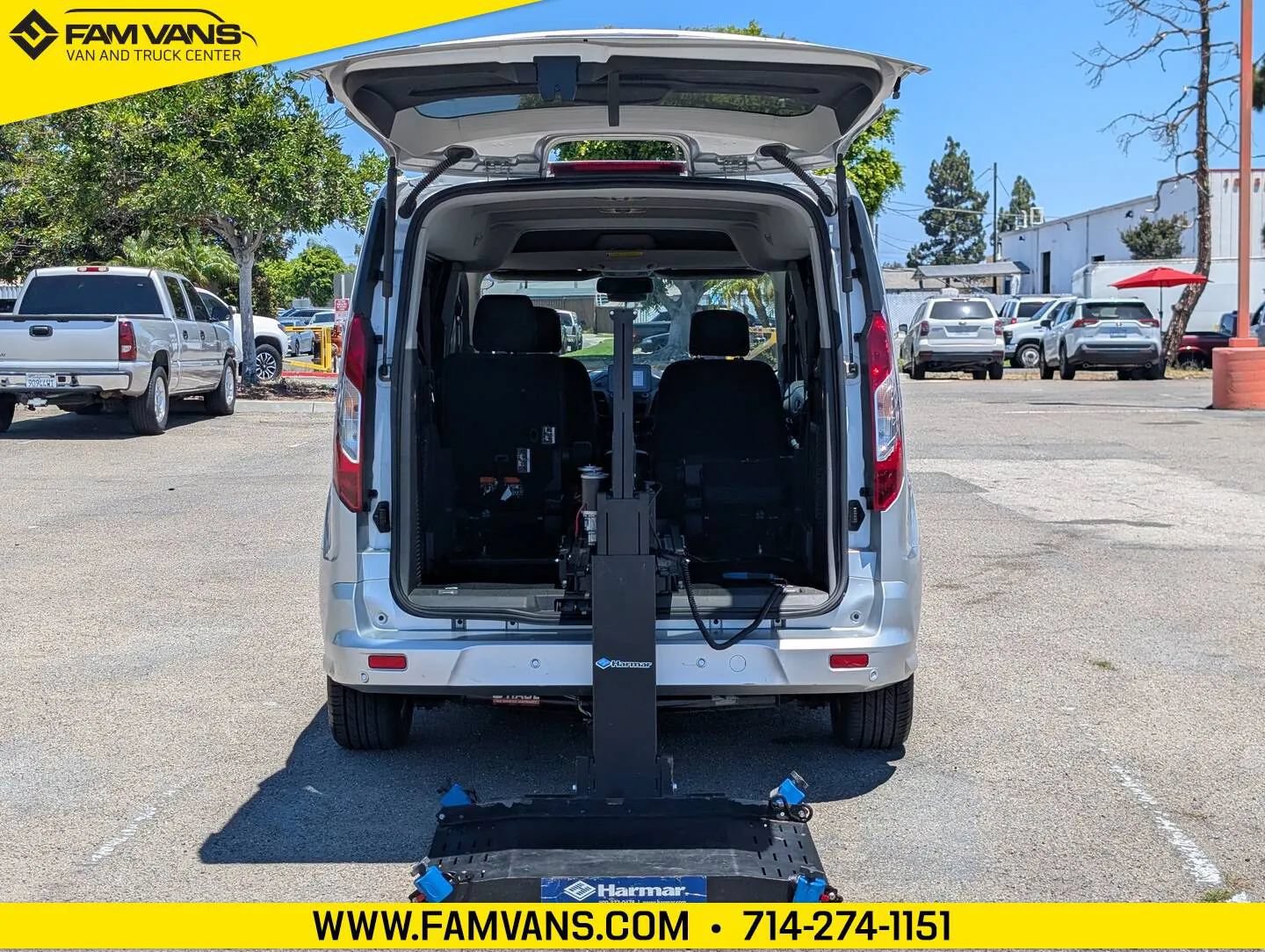 Used 2020 Ford Transit Connect XLT FWD image 10
