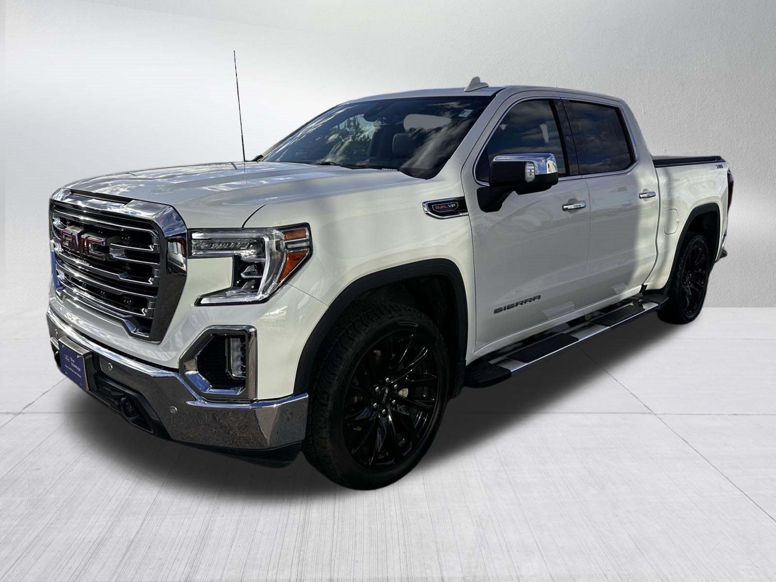 Used 2022 GMC Sierra 1500 SLT w/ SLT Premium Plus Package AWD/4WD image 3