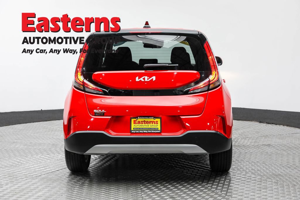 Used 2023 Kia Soul LX w/ Option Group 015 image 6