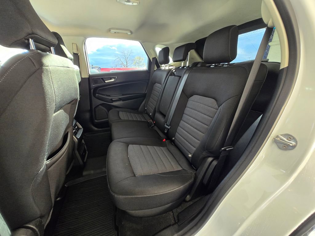 Used 2022 Ford Edge SE image 19