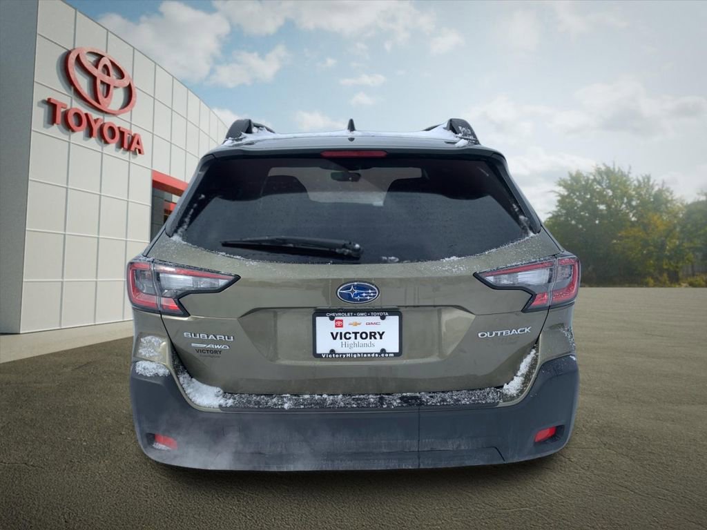 Used 2025 Subaru Outback Premium w/ Popular Package #1 image 4