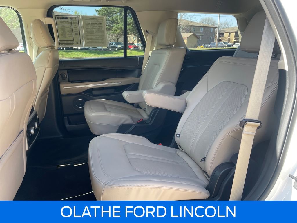 Certified 2022 Ford Expedition Limited AWD/4WD image 16