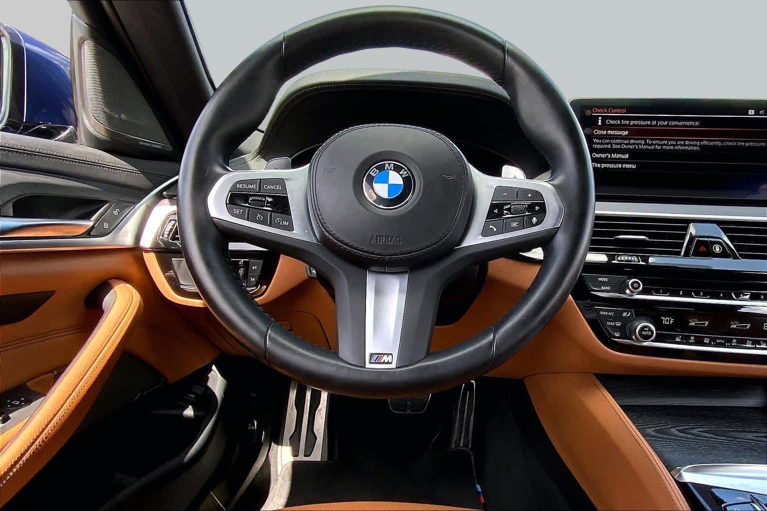 Used 2023 BMW 540i w/ M Sport Package RWD image 6