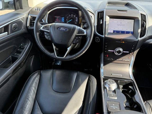 Certified 2020 Ford Edge Titanium AWD/4WD image 8