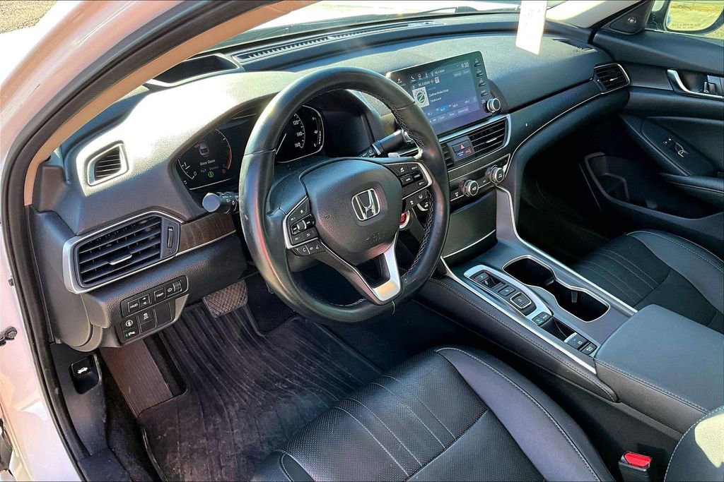Used 2020 Honda Accord Touring image 17
