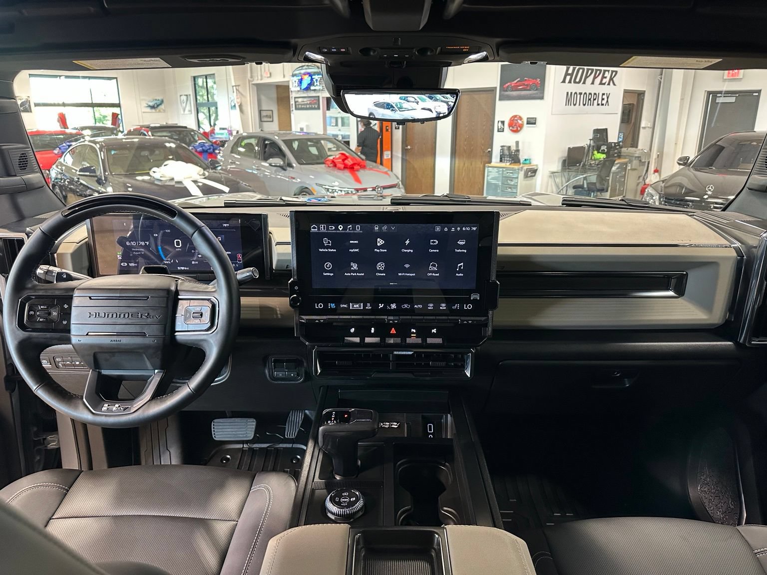 Used 2026 GMC Hummer EV SUV AWD/4WD image 18
