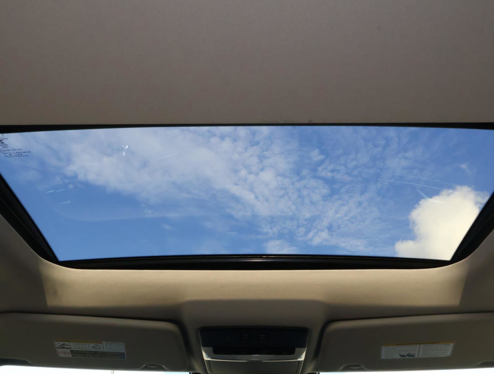 Used 2023 Mitsubishi Outlander SE image 11