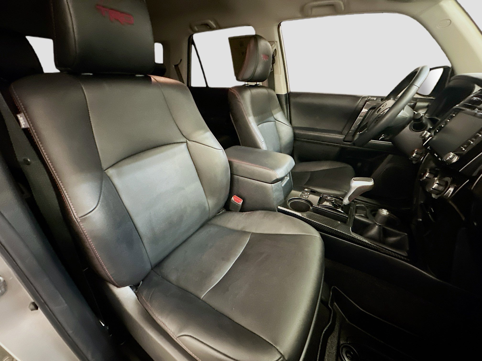 Used 2022 Toyota 4Runner TRD Off-Road Premium image 32