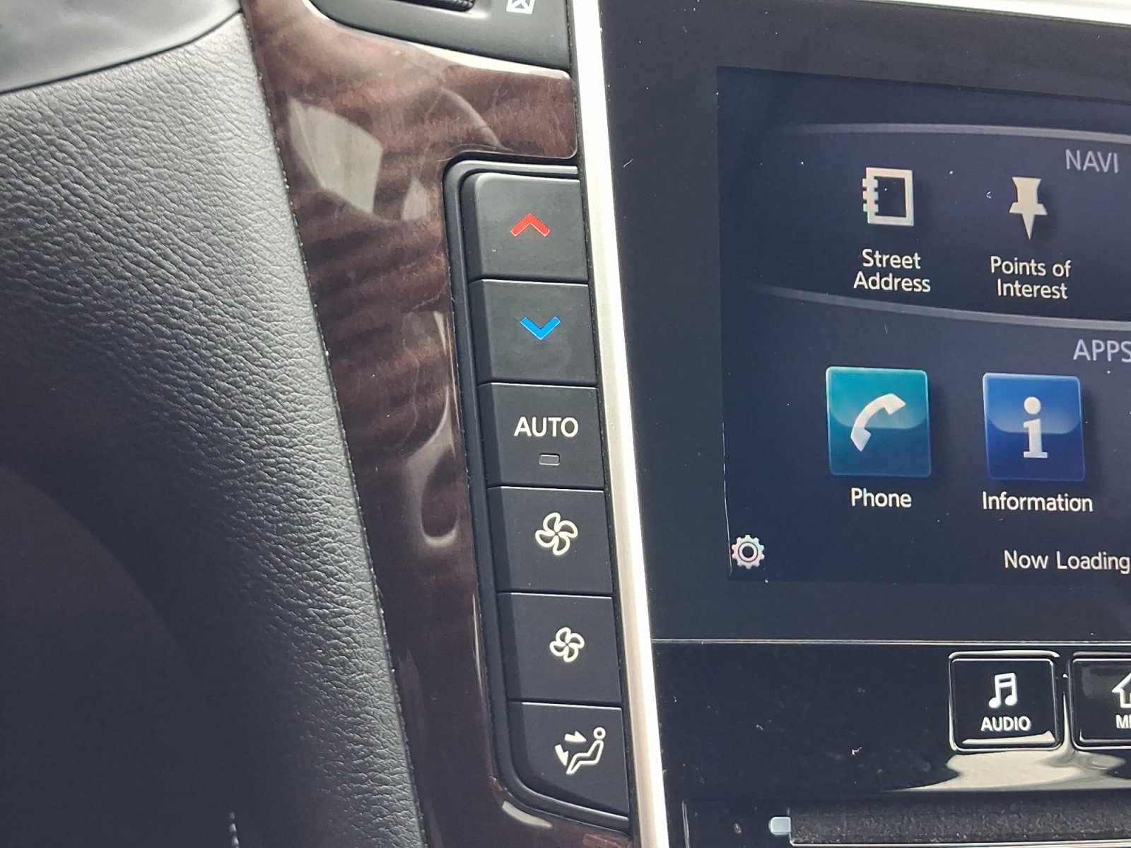 Used 2015 INFINITI Q50 Sport w/ Technology Package image 17