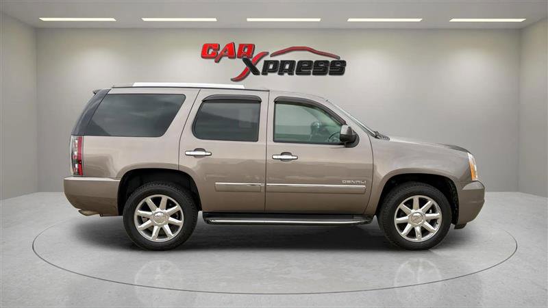 Used 2013 GMC Yukon Denali image 9