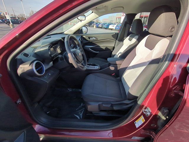 Used 2024 Chevrolet Trax LS image 8