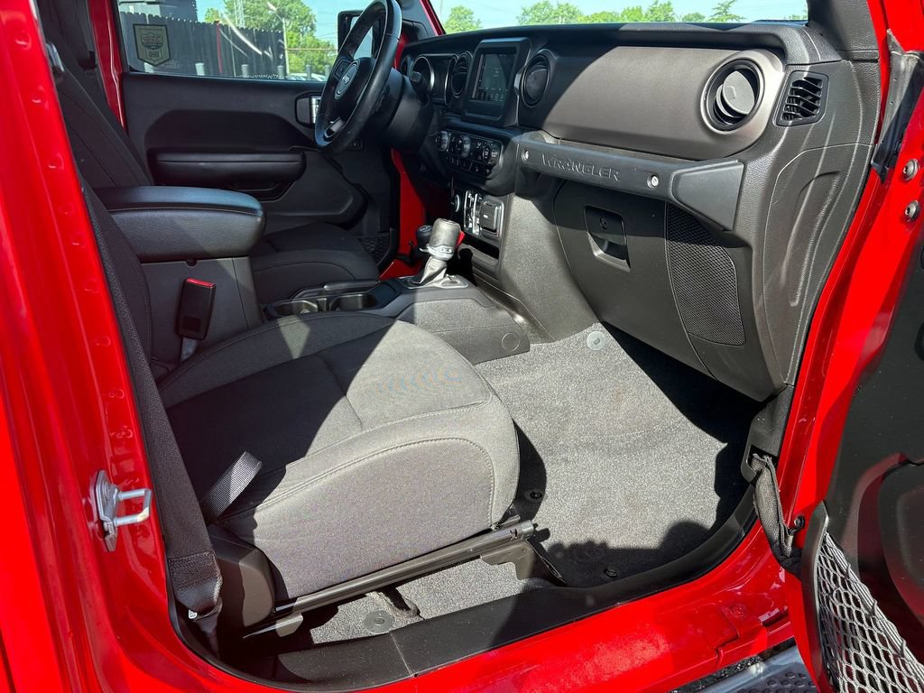 Used 2019 Jeep Wrangler Unlimited Sport S AWD/4WD image 10