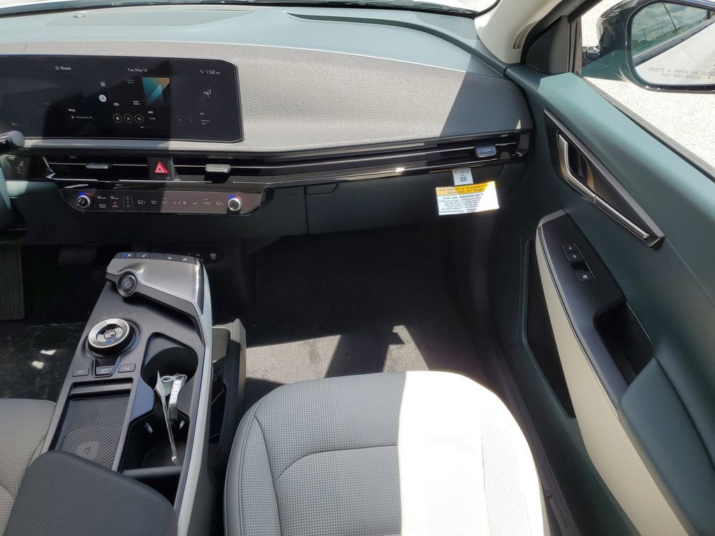 New 2025 Kia EV6 Wind image 26