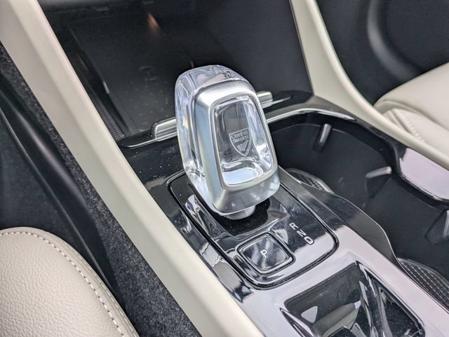 Certified 2023 Volvo XC40 B5 Ultimate AWD/4WD image 21