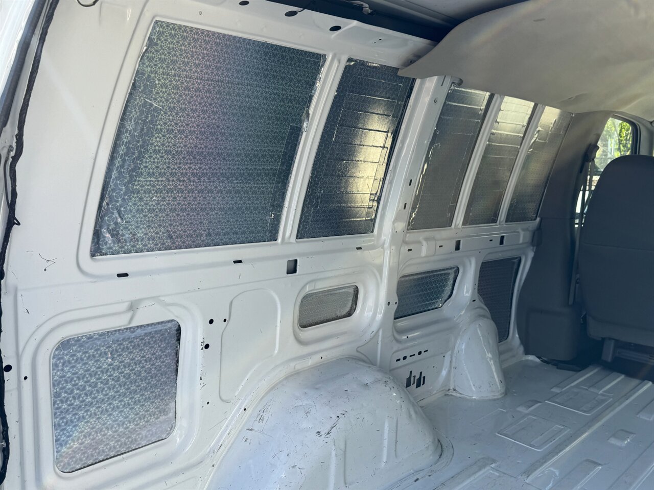 Used 2005 Chevrolet Astro RWD image 13