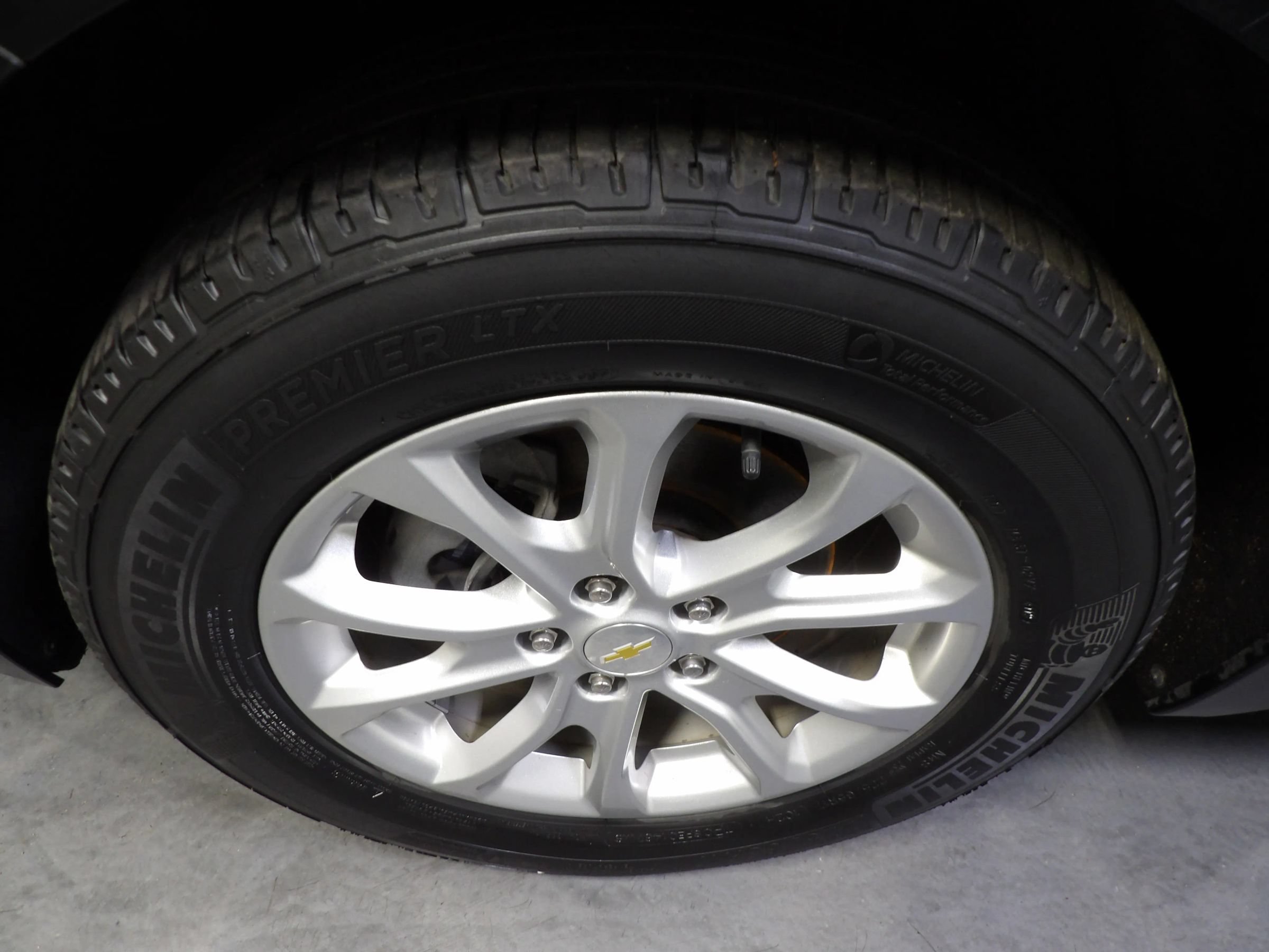 Used 2020 Chevrolet Equinox LT FWD image 20