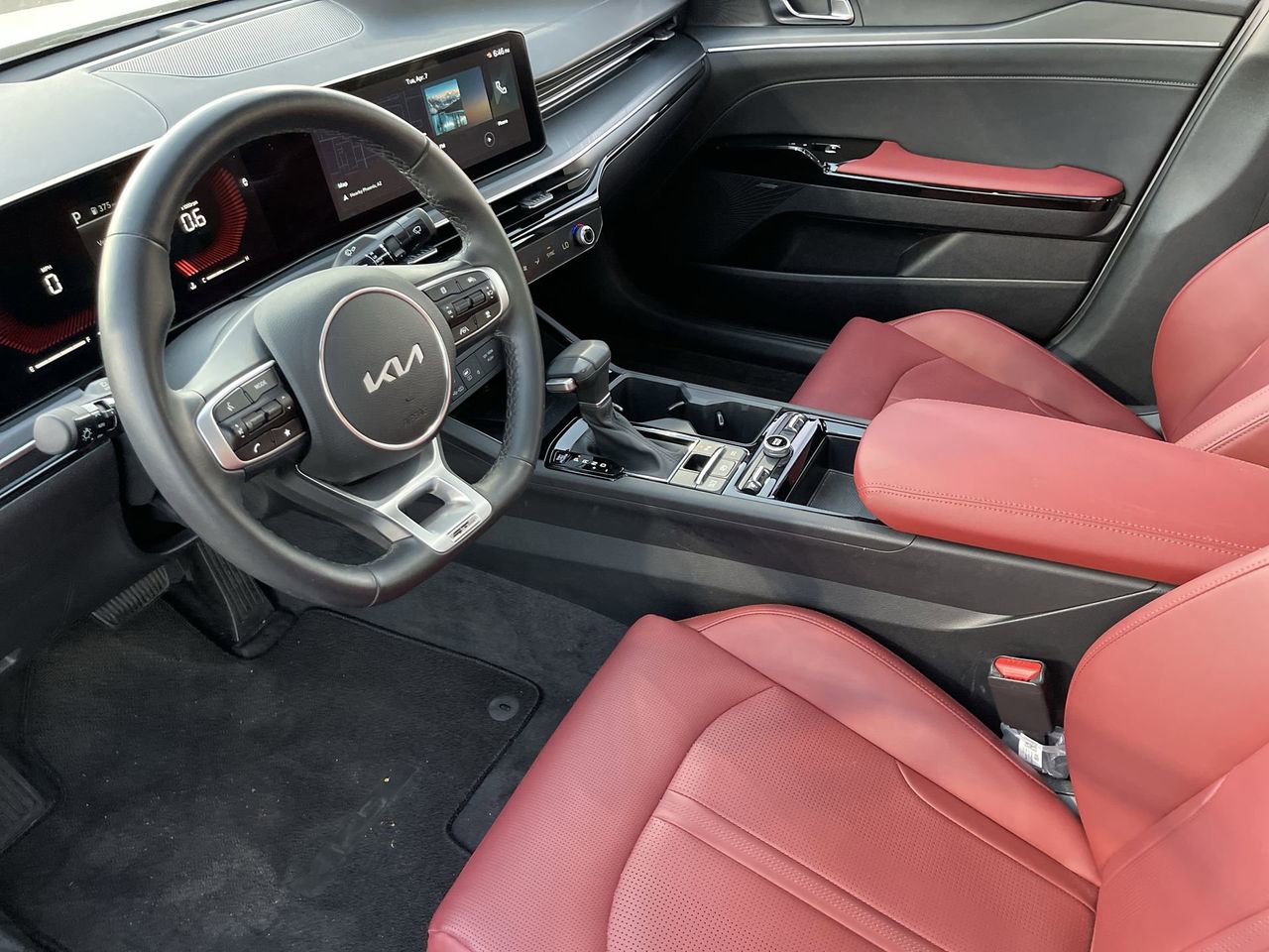 Used 2025 Kia K5 GT-Line w/ GT-Line Premium Package image 17