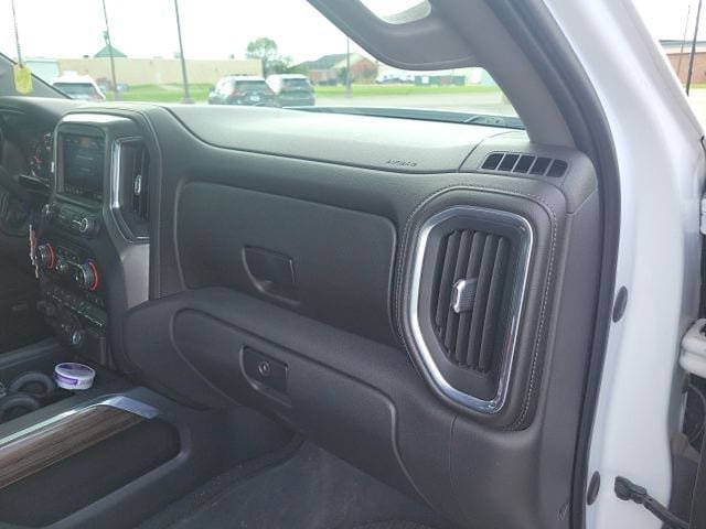 Used 2020 Chevrolet Silverado 1500 RST AWD/4WD image 11