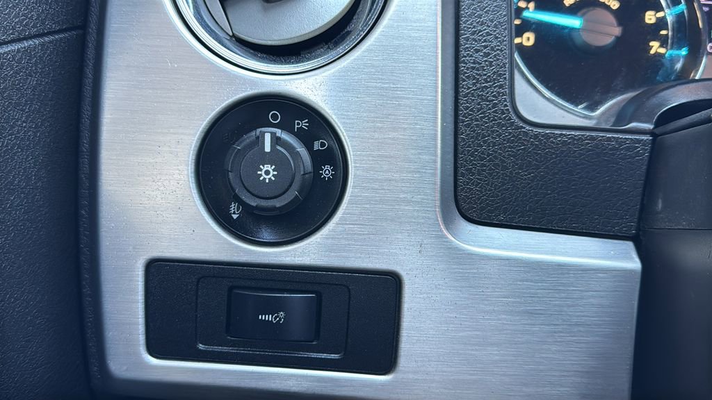 Used 2012 Ford F150 Platinum AWD/4WD image 19