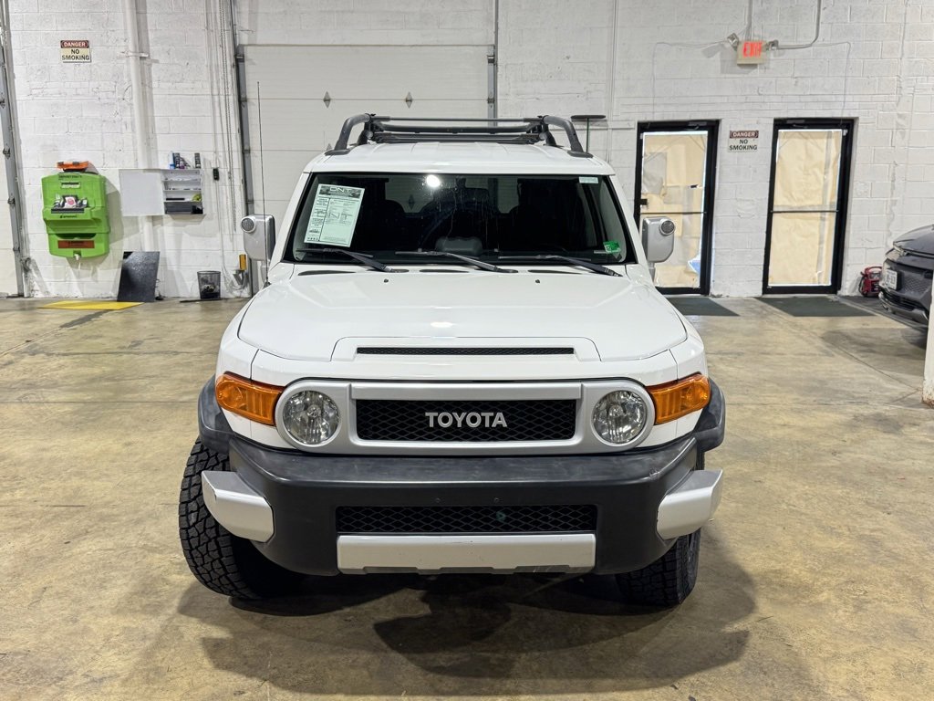 Used 2011 Toyota FJ Cruiser 2WD image 5