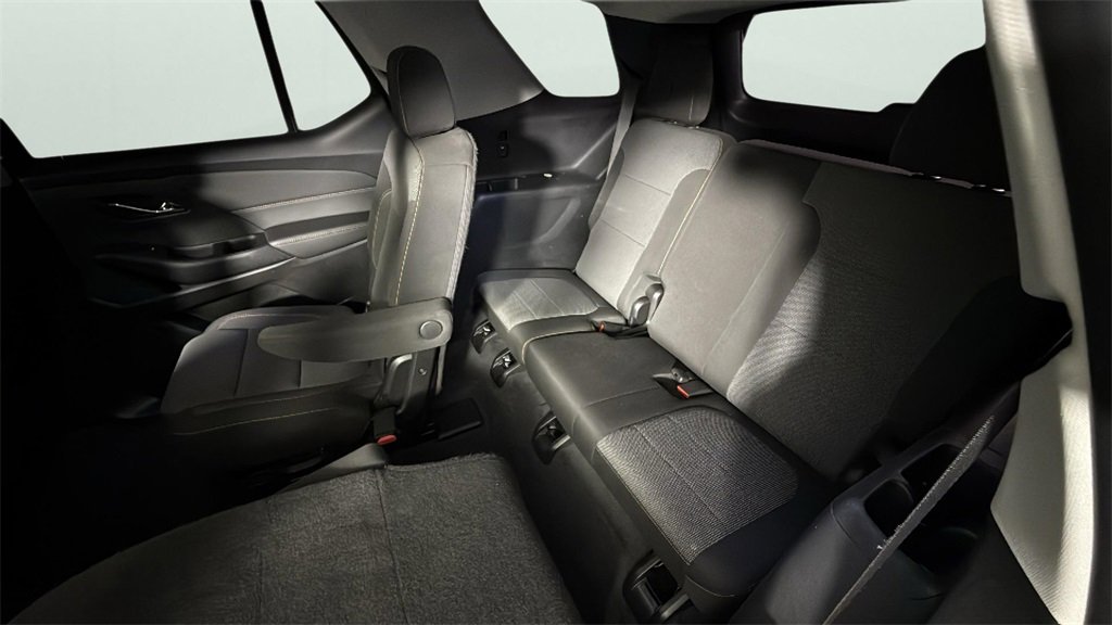 Used 2021 Chevrolet Traverse LT image 26