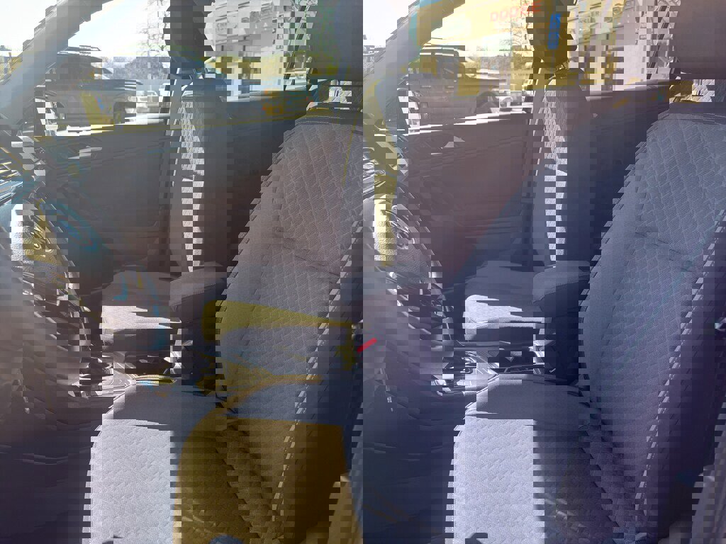 Used 2019 Volkswagen Tiguan S w/ Driver Assistance Package image 6