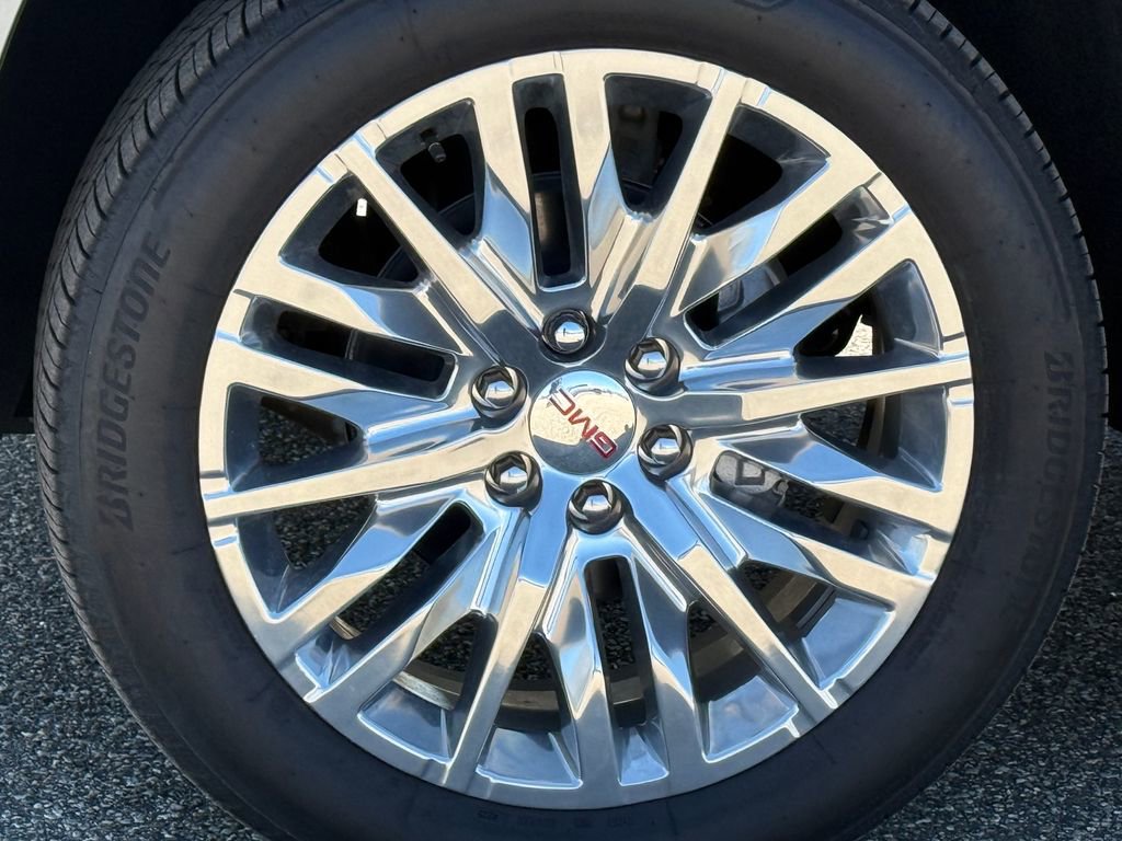 New 2026 GMC Yukon Elevation w/ Elevation Premium Package AWD/4WD image 12