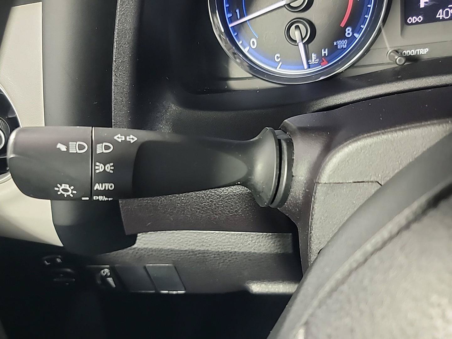 Used 2019 Toyota Corolla LE FWD image 26