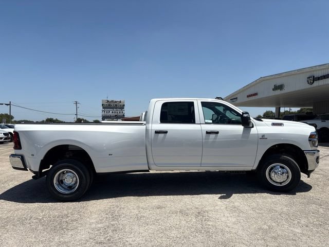 New 2027 RAM 3500 Tradesman AWD/4WD image 5
